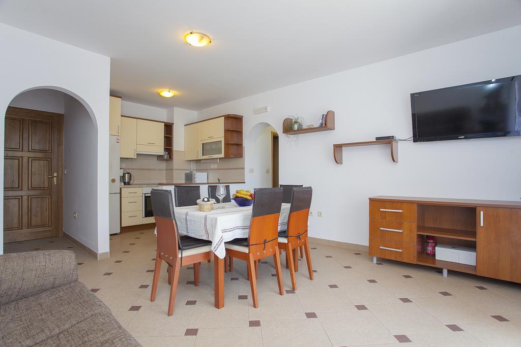 Apartments Villa Maris Lumbarda Kamer foto