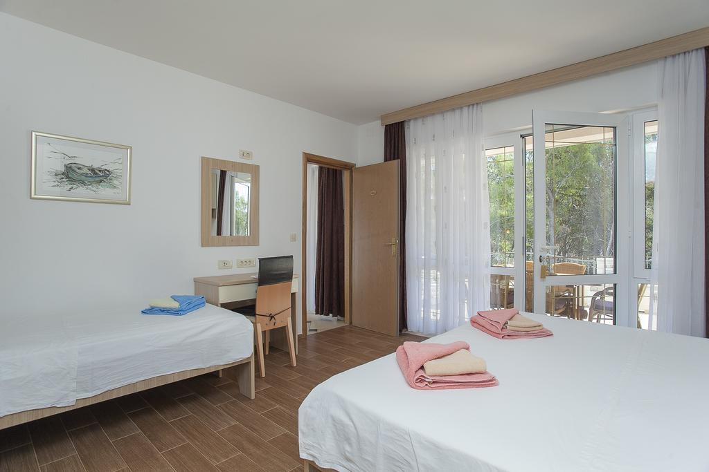 Apartments Villa Maris Lumbarda Kamer foto