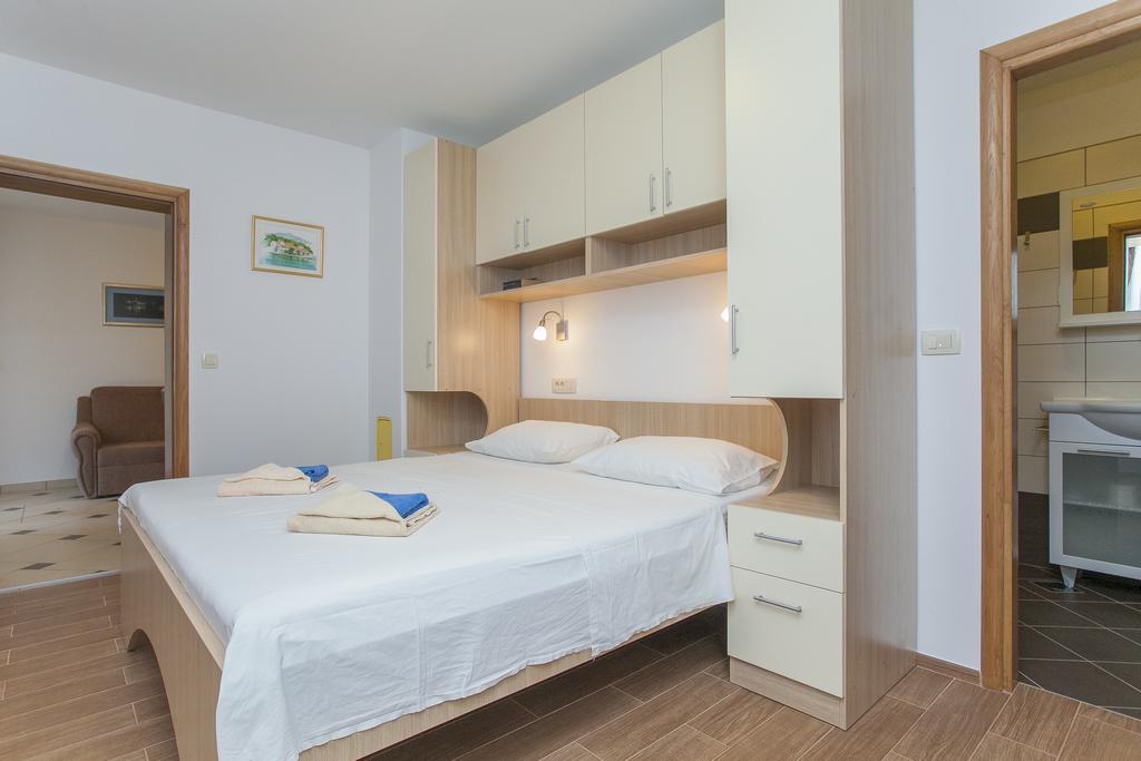 Apartments Villa Maris Lumbarda Kamer foto