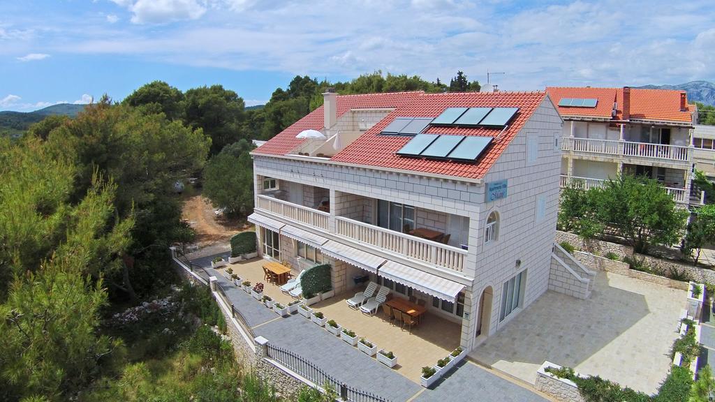 Apartments Villa Maris Lumbarda Buitenkant foto