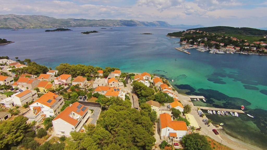 Apartments Villa Maris Lumbarda Buitenkant foto