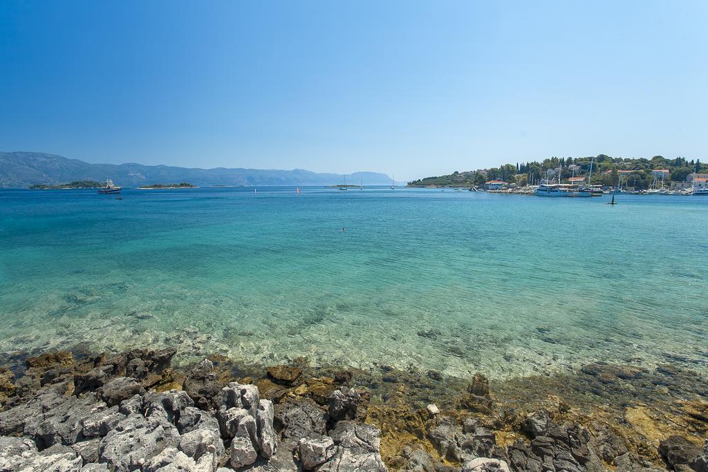Apartments Villa Maris Lumbarda Buitenkant foto